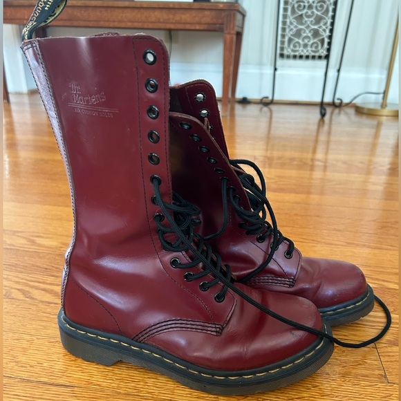 Doc Martens 1914 Maroon Women’s size 8 - Picture 1 of 6